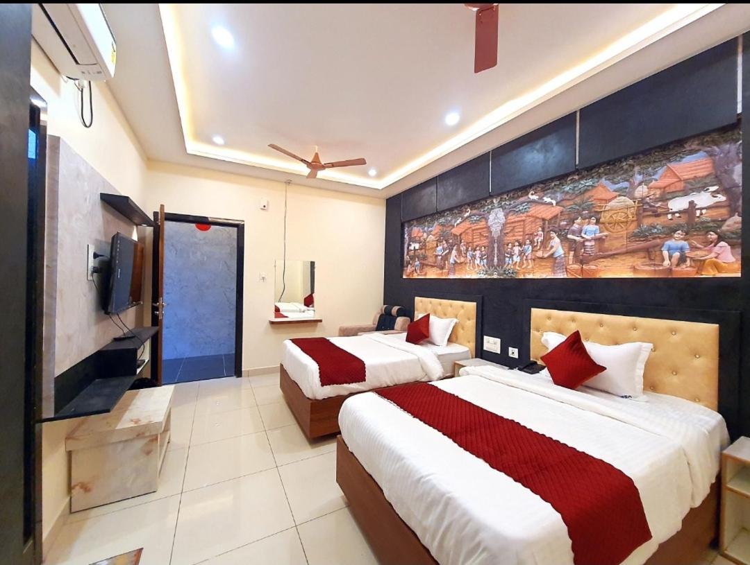 Hotel Vsr Grand 비자야와다 외부 사진